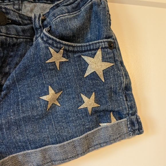 Girls Levi shorts - Picture 3 of 5